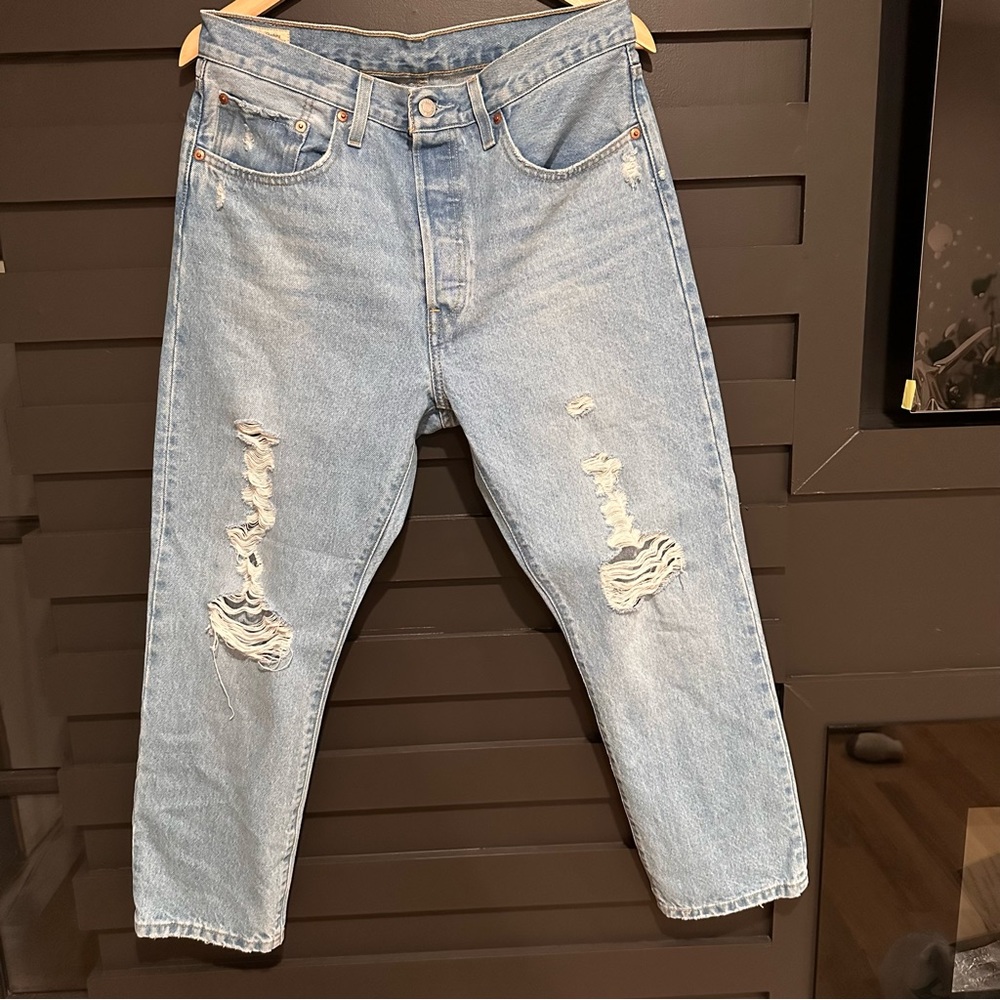 LEVI’S JEANS